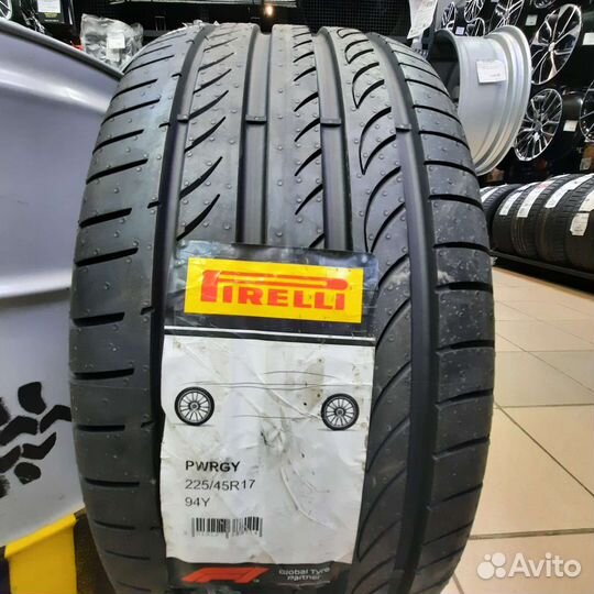 Pirelli Powergy 225/45 R17 94Y