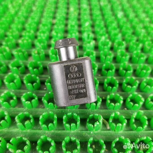 Разъем (фишка) проводки Volkswagen Golf 8K0973702