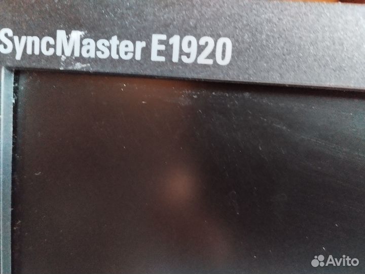 Монитор для компьютера samsung 19дюймов