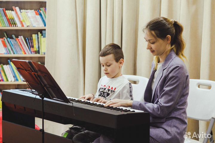 Репетитор по вокалу, фортепиано и сольфеджио