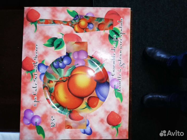 Блюдо для торта и скатерть