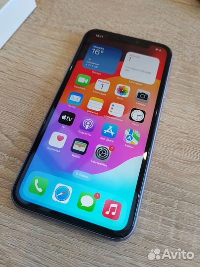 iPhone 11, 64 ГБ