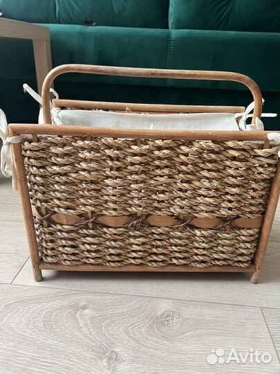 Газетница (журнальница) напольная