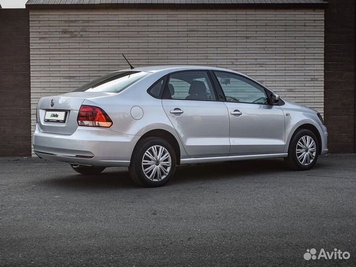 Volkswagen Polo 1.6 AT, 2015, 141 131 км