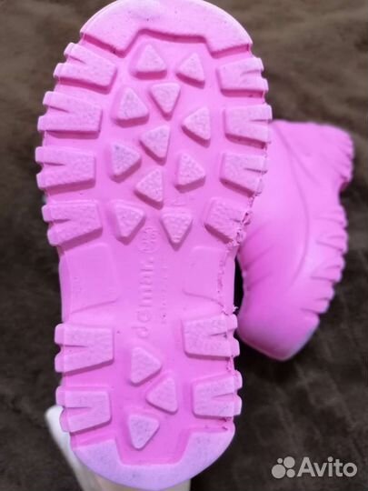 Детские резиновые сапоги для девочки