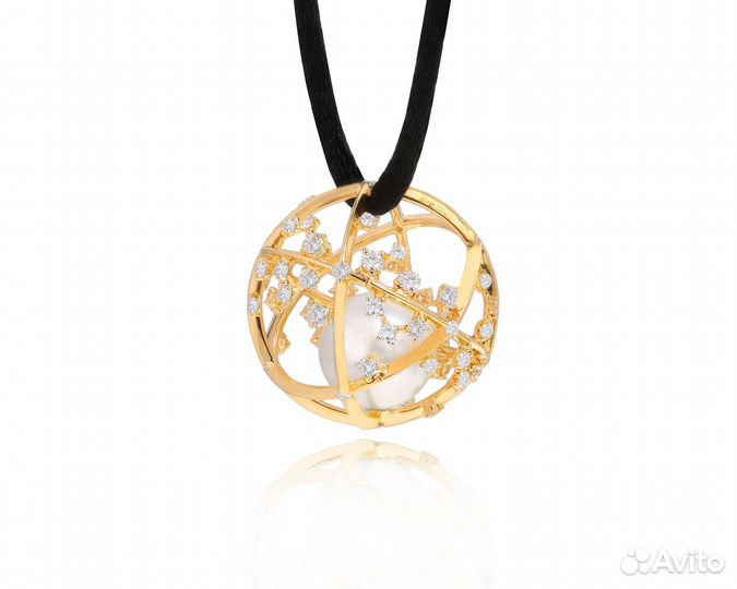 Золотой кулон Mikimoto World of Creativity