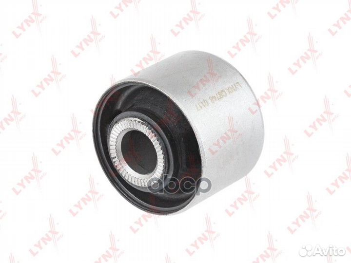 Сайлентблок реактивной тяги зад прав/лев C9