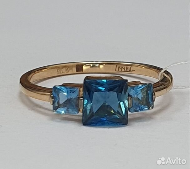 Золотое кольцо с топазами 585