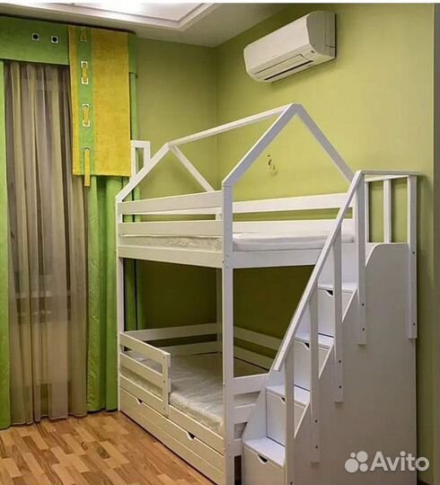 Двухъярусная детская кровать домик с лестницей ком