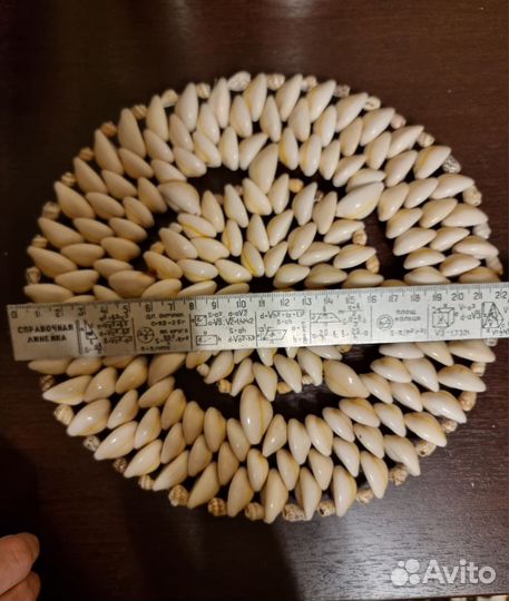 Подставка под горячее из ракушек