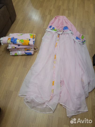 Бортики в кроватку с балдахином