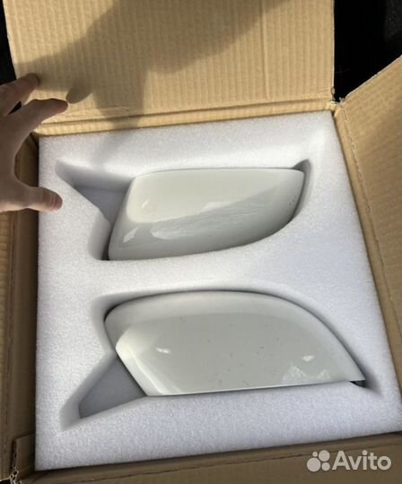 Накладки на зеркала bmw g30