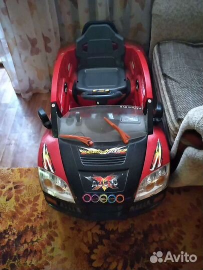 Детский электромобиль бу
