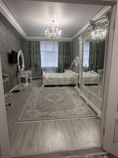 3-к. квартира, 112 м², 1/14 эт.