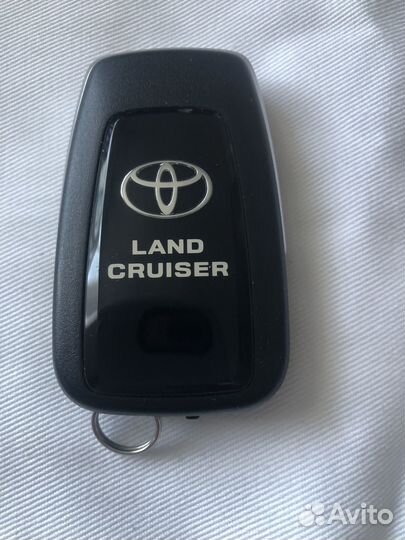 Смарт ключ Toyota Land Cruiser Prado с 2017-2019