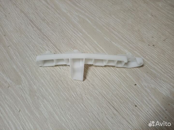 Кронштейн крепление бампера Nissan qashqai J10 Пра