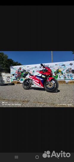 Honda rvf 400 nc35 r