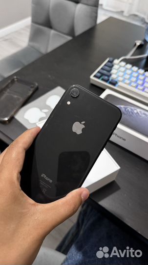 iPhone Xr, 64 ГБ