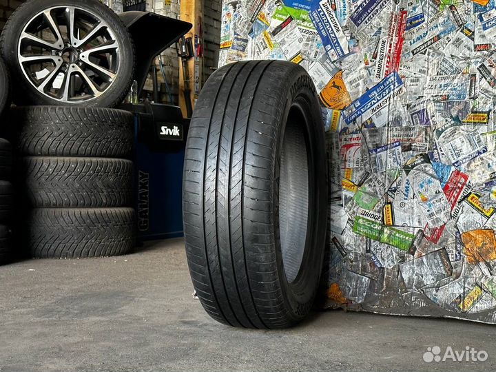 Bridgestone Alenza 001 235/55 R19