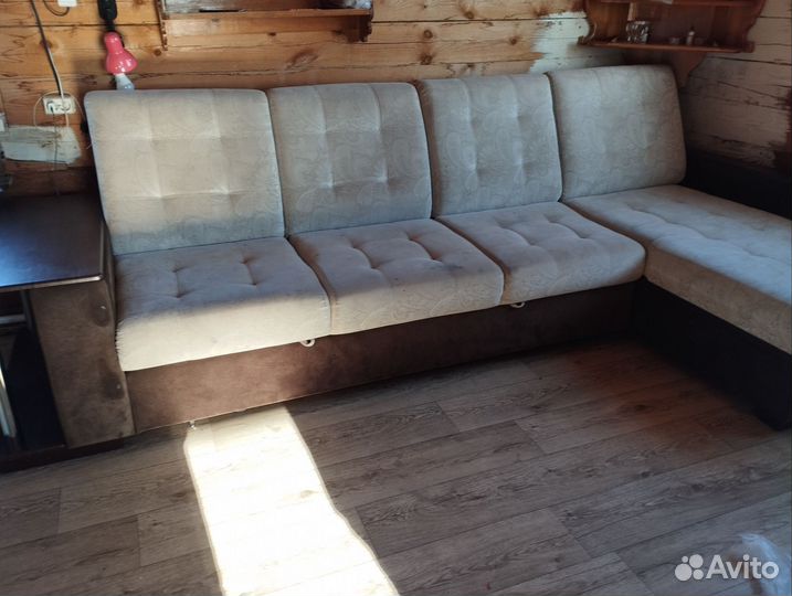 Большой угловой диван бу