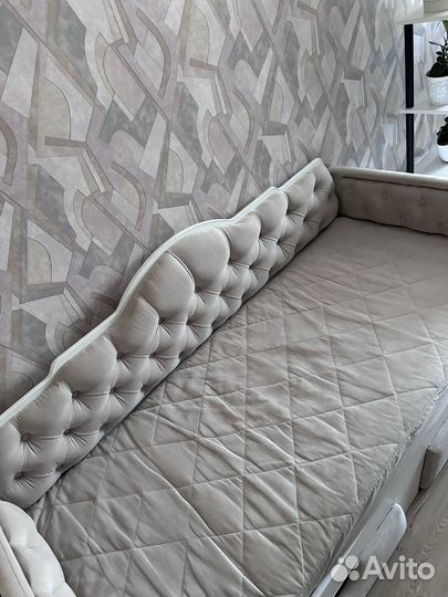 Кровать бу 80/180