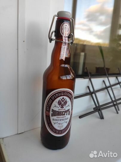 Бутылки с бугельной пробкой