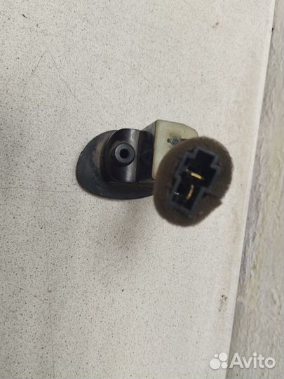 Кнопка Хендай Sonata 3 Y3