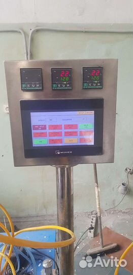 Оборудование по производству крышек для стаканов