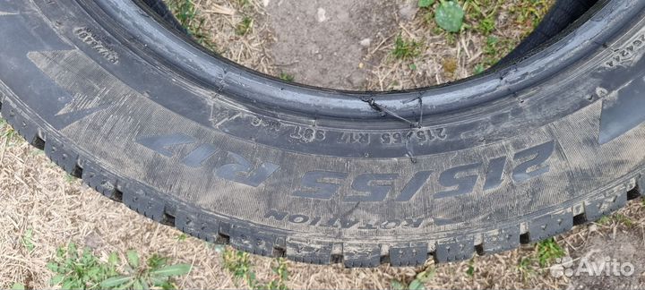Pirelli Ice Zero 215/55 R17 98T