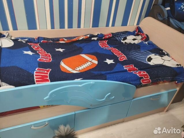 Продам детскую кровать дельфин