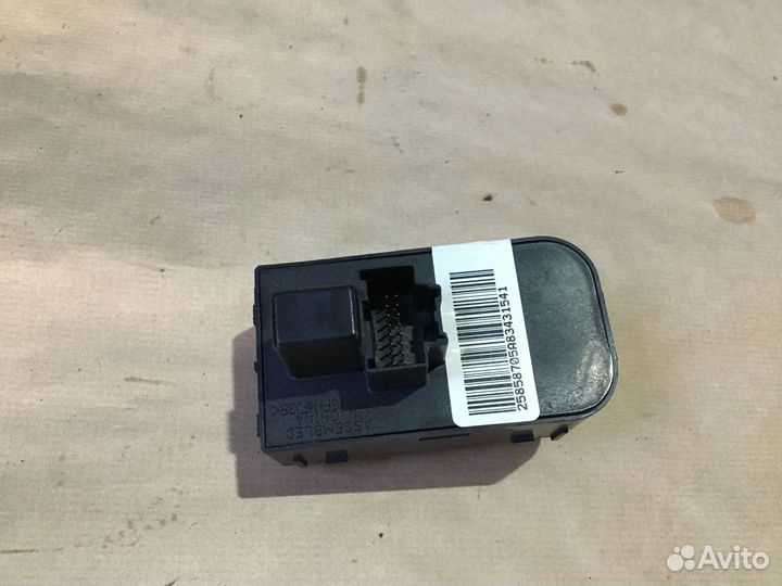 Блок управления светом Chevrolet Tahoe III 06-14