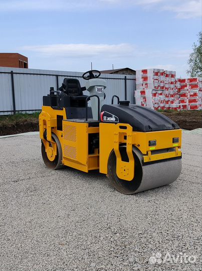 Дорожный каток XCMG XMR30E, 2014