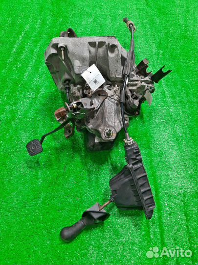 Механическая коробка МКПП nissan note ZE11 hr16de
