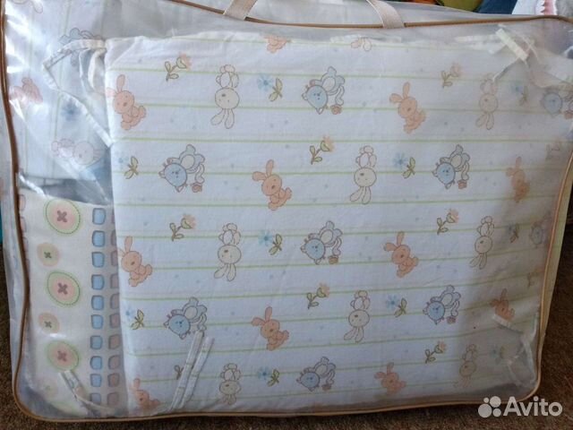 Комплект постельных принадлежностей в кроватку