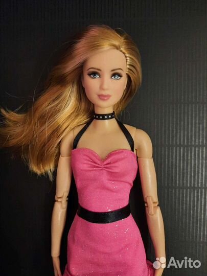Барби разные