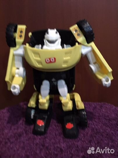 Робот машинка