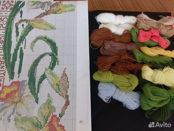 Риолис Нарциссы. Набор для вышивания