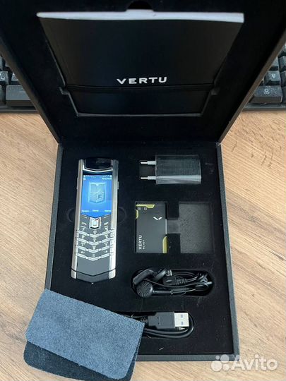 Телефон Vertu