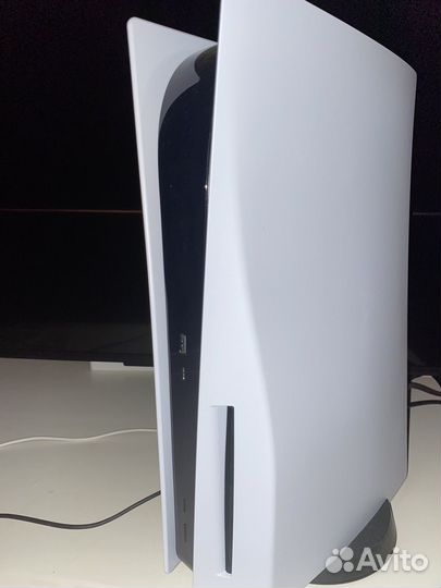Продам новую PlayStation5 с дисководом