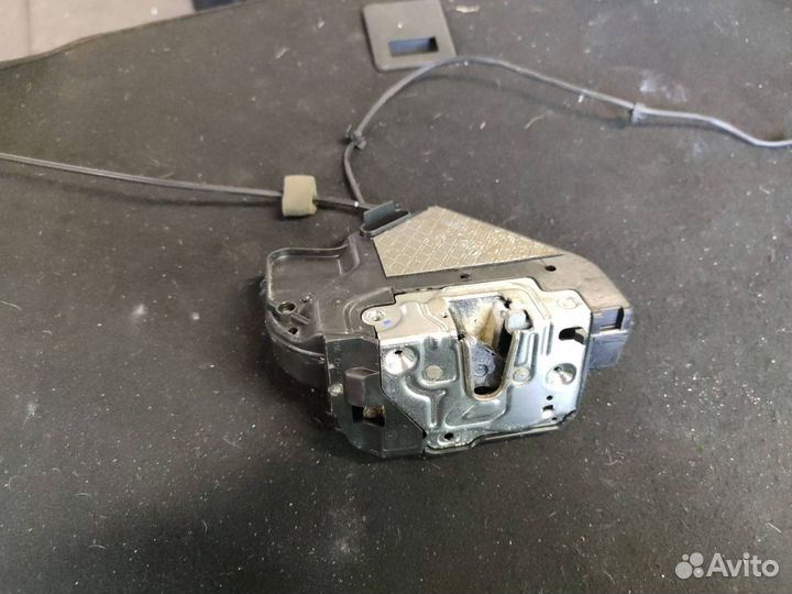 Замок двери задней правой Mercedes-Benz CLS-Класс