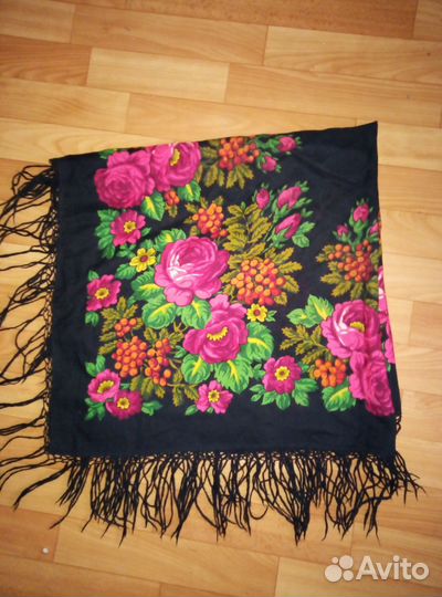Платок размер 95х95
