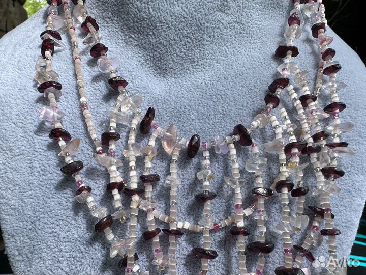 Многослойное колье из натуральных камней