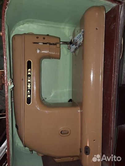 Швейная машинка