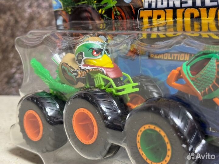 Новый набор набор Hot Wheels Monster Trucks