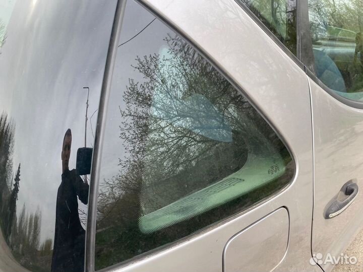 Стекла задних крыльев Mercedes W168 A-class