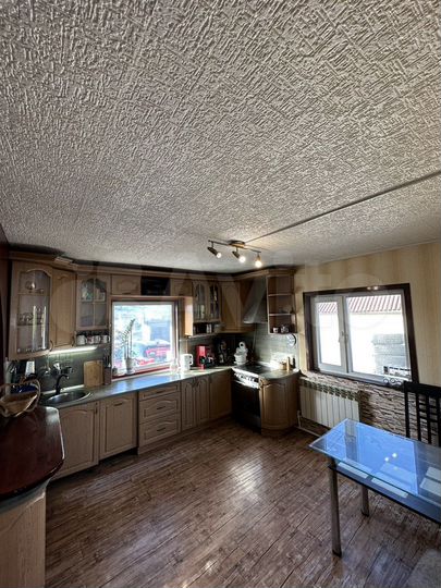 Дом 140 м² на участке 4 сот.