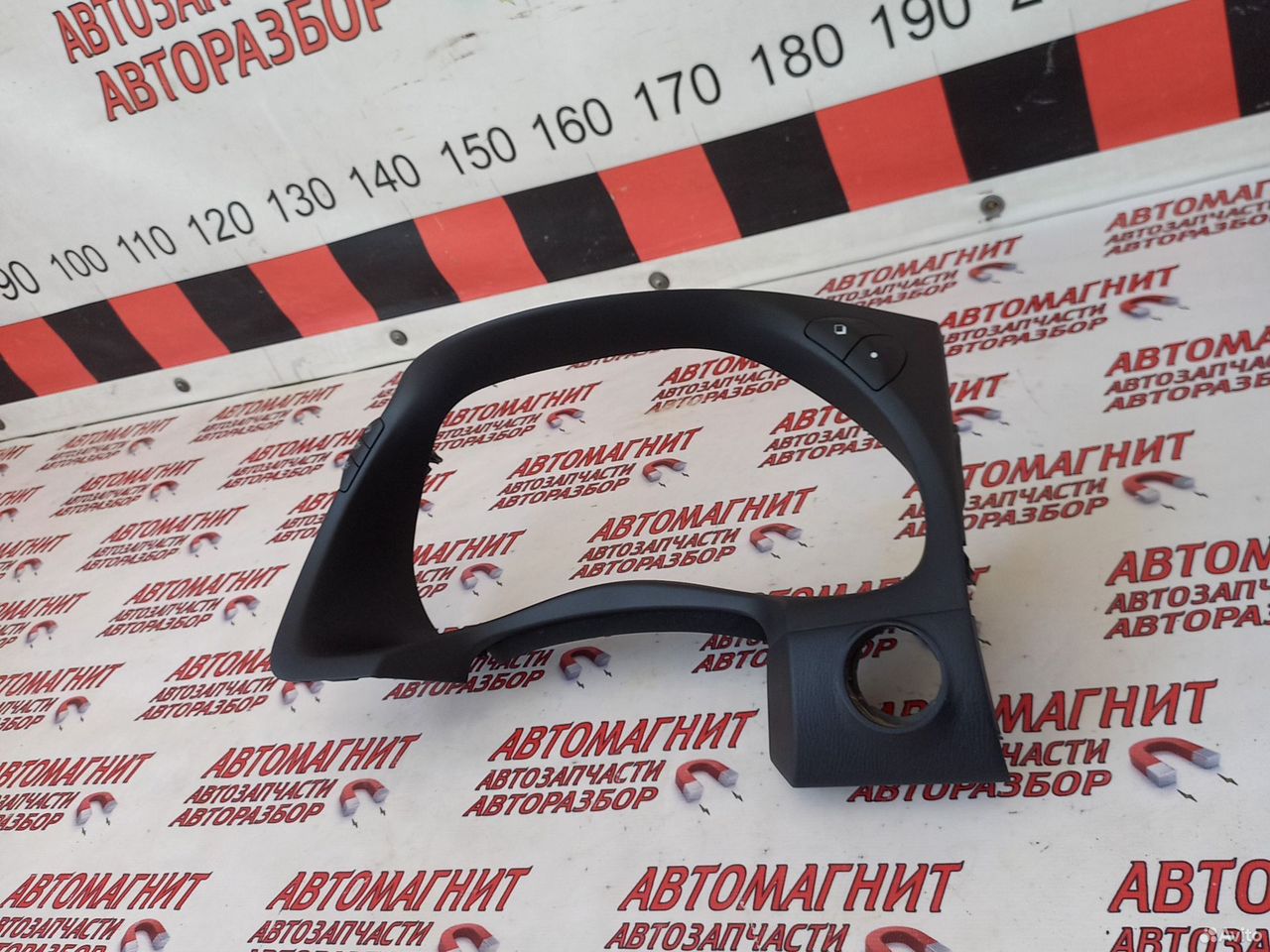 Накладка щитка приборов Инфинити QX80 Z62