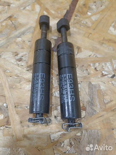 Амортизатор складной крыши BMW 3 E90/E91/E92/E93