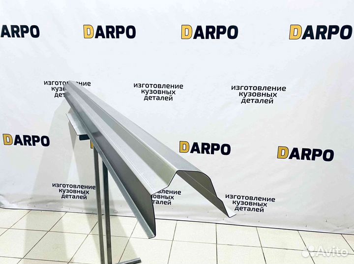 Пороги для Toyota Corolla 120 2000-2007 (E120, E130)