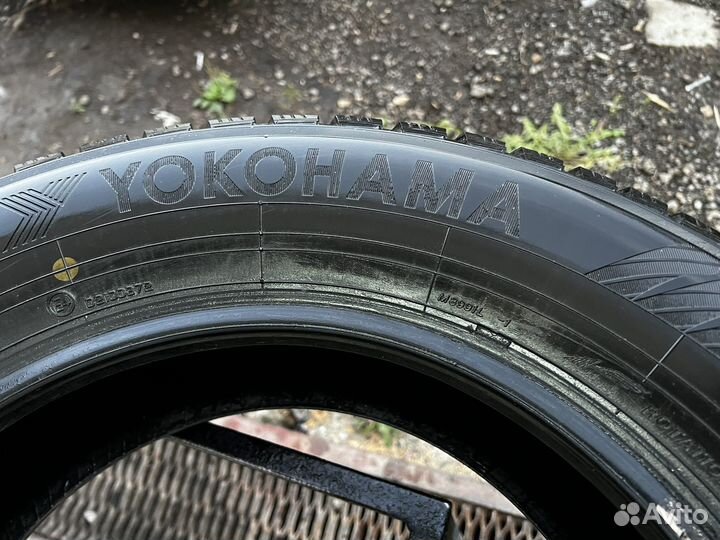Yokohama Ice Guard IG65 215/65 R16 102T